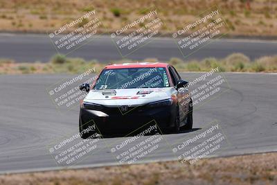 media/May-31-2025-CalClub SCCA (Sat) [[2c1a04e1ee]]/Qualifying/Group 2/Turn 4/